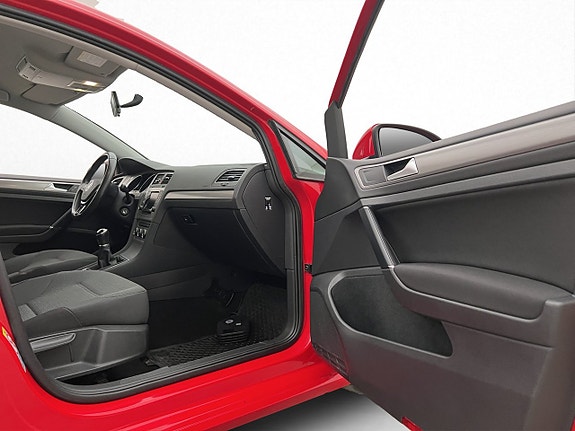 Volkswagen Golf I 19 of 26