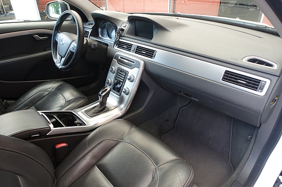 Volvo V70 18 of 20