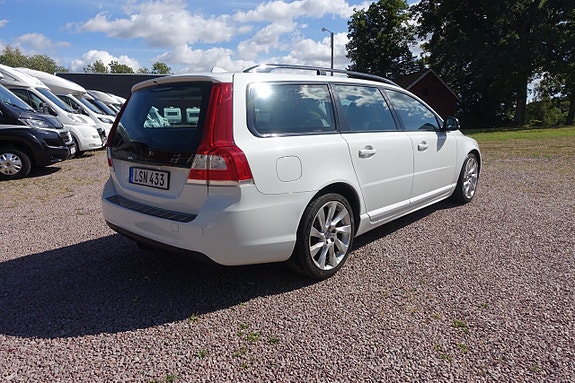 Volvo V70 4 of 20