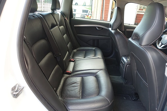 Volvo V70 16 of 20
