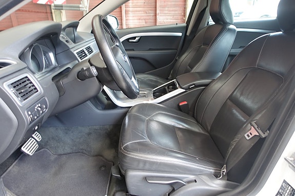 Volvo V70 10 of 20