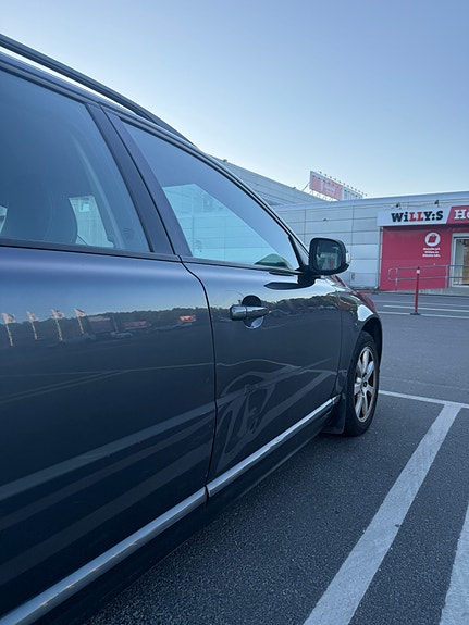Volvo V70 5 of 9