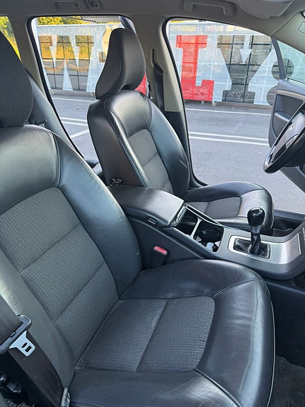 Volvo V70 8 of 9