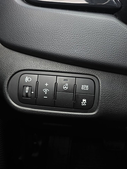 Kia Carens 13 of 14