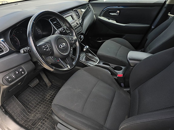 Kia Carens 5 of 14