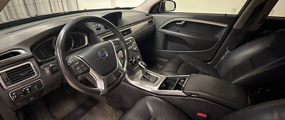 Volvo V70 8 of 10