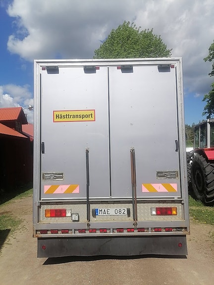 Volvo Fl 611 hästlastbil 4 of 9