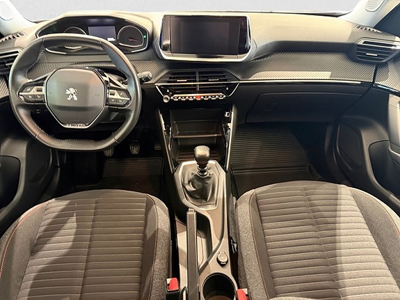 Peugeot 2008 9 of 18