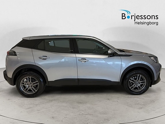 Peugeot 2008 2 of 18