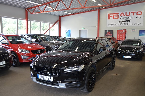 Volvo V90 Cross Country 11 of 27