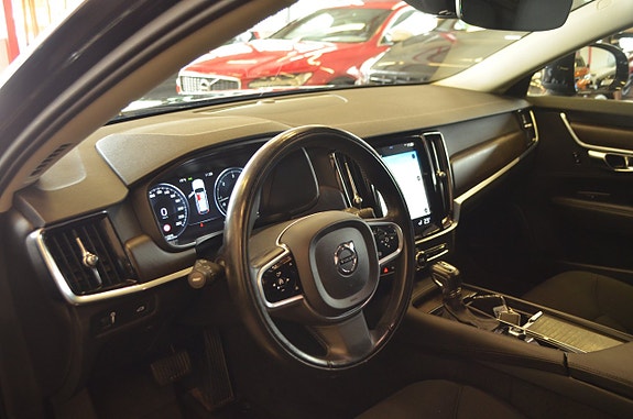 Volvo V90 Cross Country 20 of 27