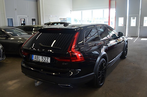 Volvo V90 Cross Country 16 of 27
