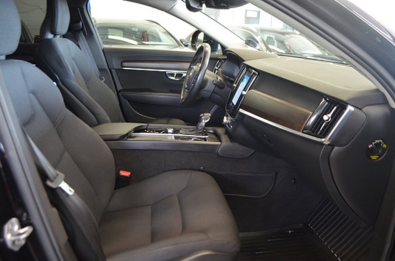 Volvo V90 Cross Country 18 of 27