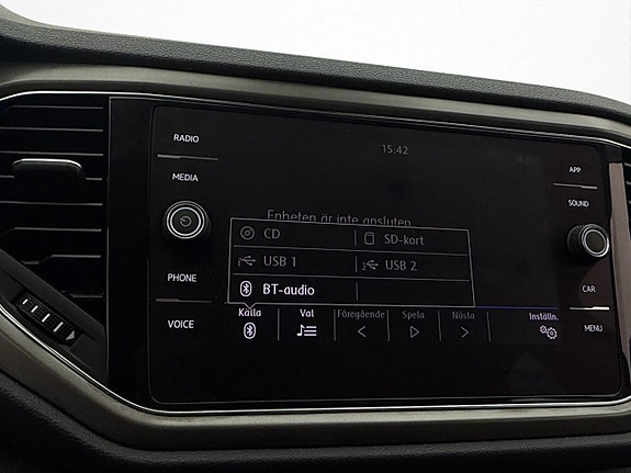 Volkswagen T-Roc 24 of 30