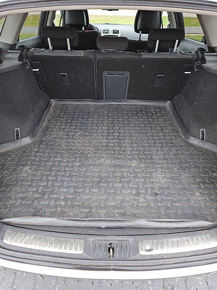 Toyota Avensis 8 of 8