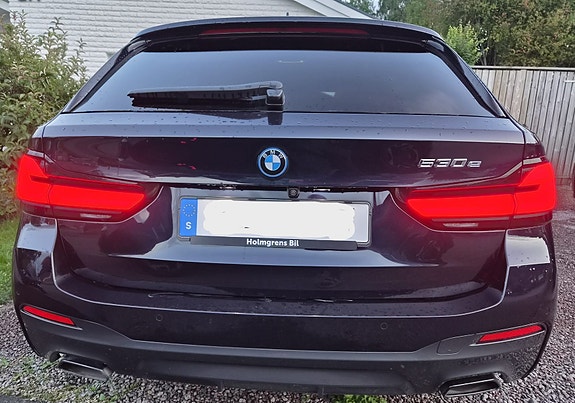 BMW 530e 4 of 17