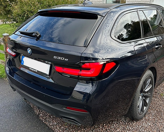 BMW 530e 5 of 17