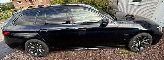 BMW 530e 2 of 17