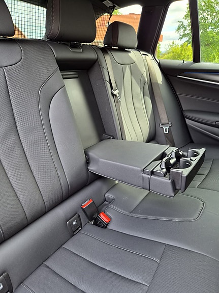 BMW 530e 13 of 17