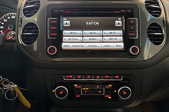 Volkswagen Tiguan 18 of 24