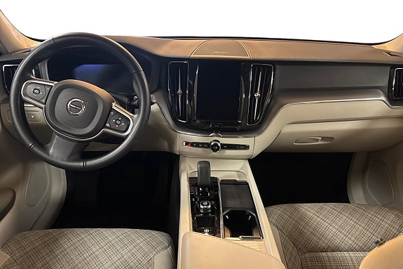 Volvo XC60 9 of 15