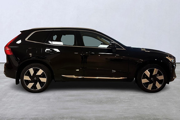 Volvo XC60 3 of 15