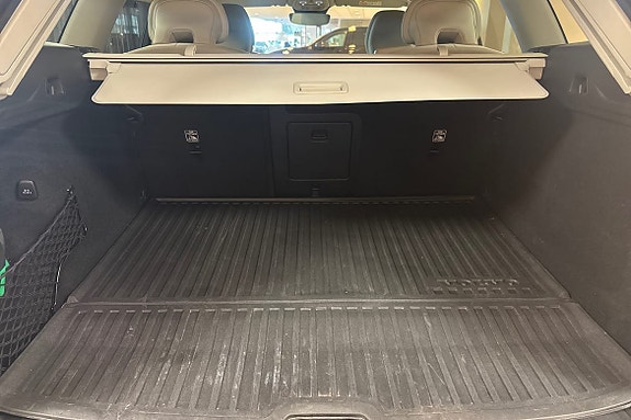 Volvo XC60 13 of 15