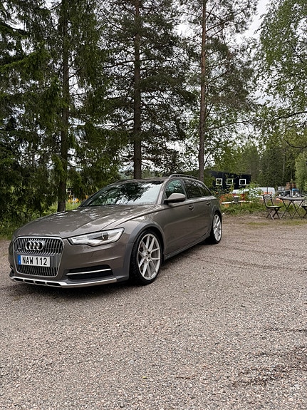 Audi A6 allroad 2 of 6