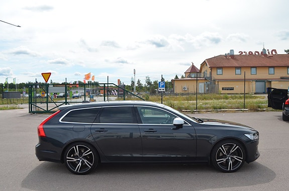 Volvo V90 14 of 24