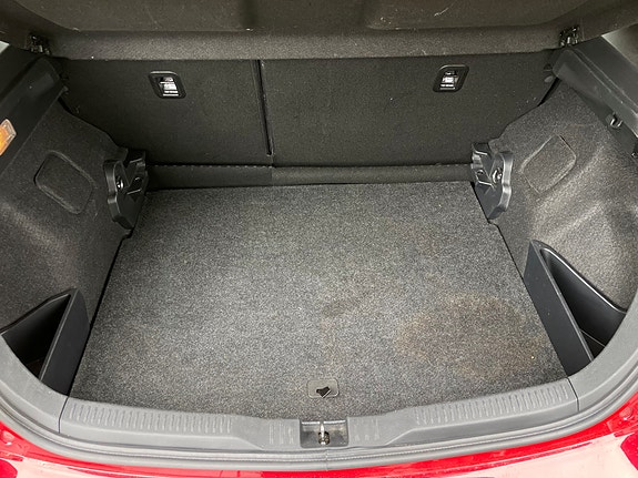 Toyota Auris 7 of 7