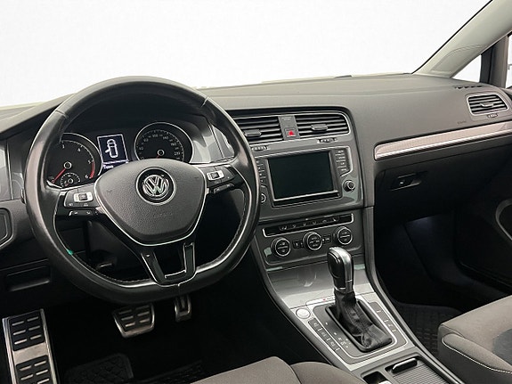 Volkswagen Golf Alltrack 13 of 30