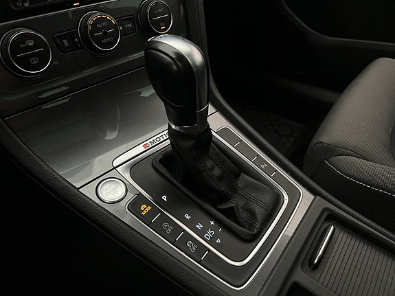 Volkswagen Golf Alltrack 22 of 30