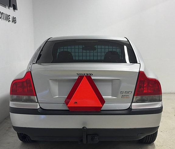 Volvo S60 6 of 8