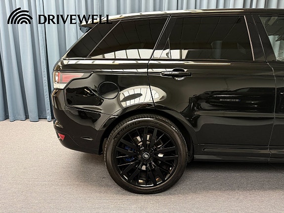 Land Rover Range Rover Sport 23 of 26