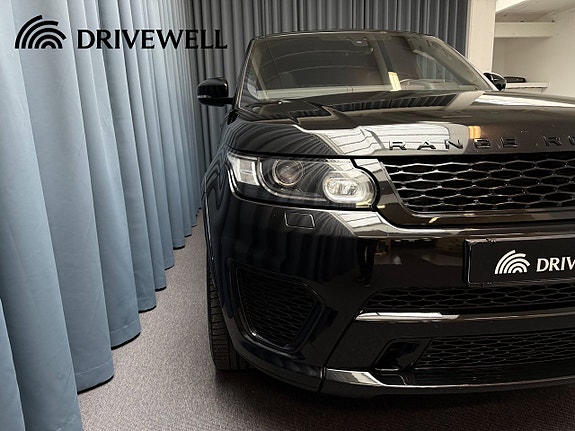 Land Rover Range Rover Sport 16 of 26