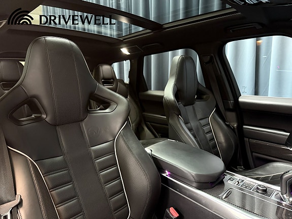 Land Rover Range Rover Sport 14 of 26
