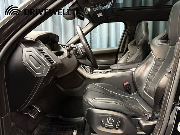 Land Rover Range Rover Sport 6 of 26
