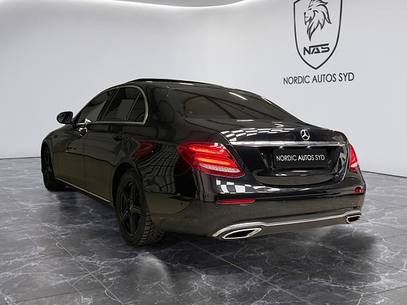 Mercedes-Benz E220 d 3 of 20
