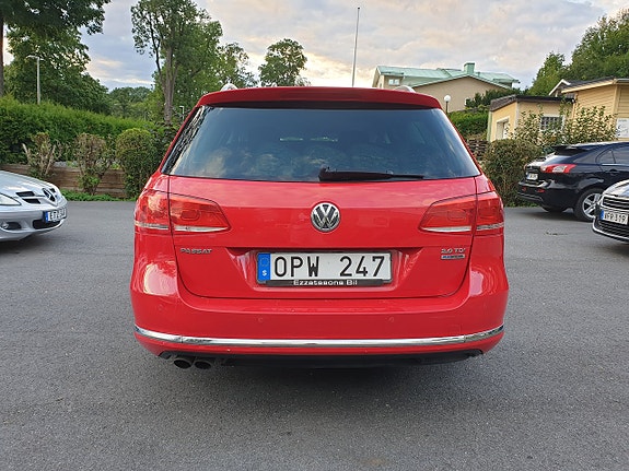 Volkswagen Passat 6 of 28