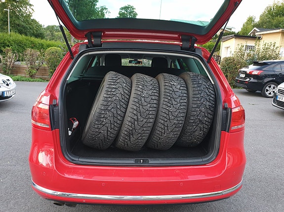 Volkswagen Passat 10 of 28