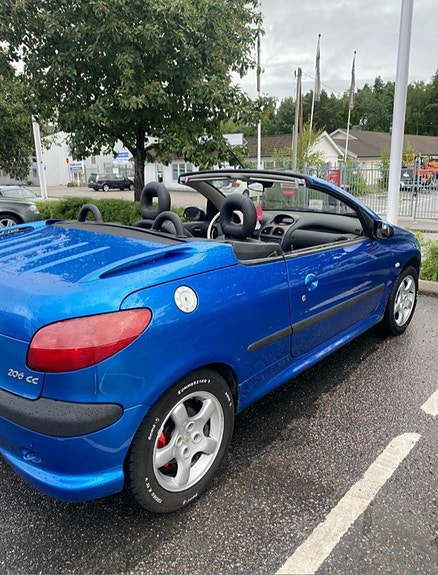 Peugeot 206 CC 3 of 4