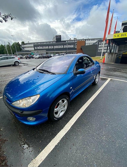 Peugeot 206 CC 2 of 4