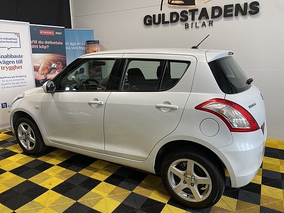 Suzuki Swift 7 of 21