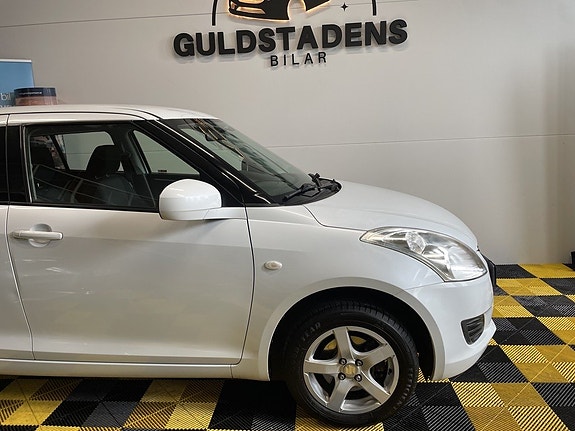 Suzuki Swift 4 of 21