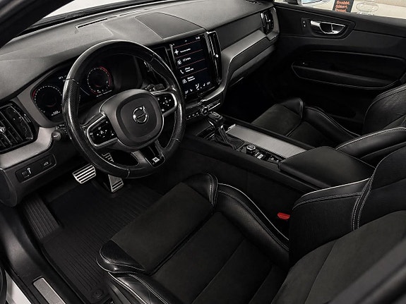 Volvo XC60 16 of 26