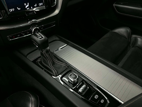 Volvo XC60 23 of 24