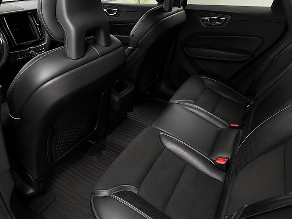 Volvo XC60 26 of 26