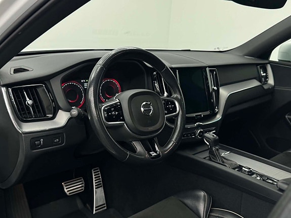 Volvo XC60 16 of 24