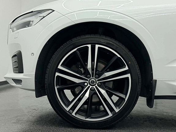 Volvo XC60 12 of 24