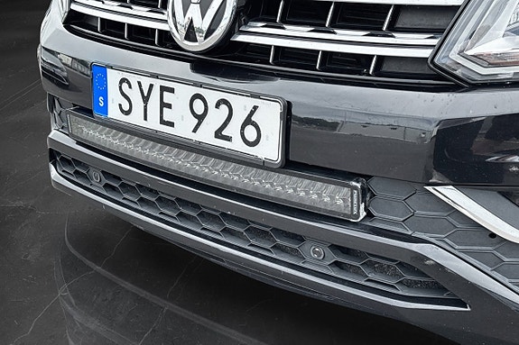 Volkswagen Amarok 8 of 17